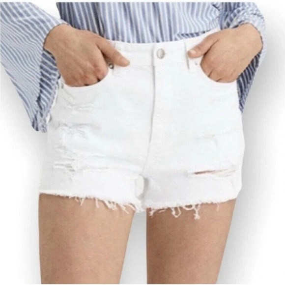 AE Curvy Hi-Rise Shortie White Distressed Super Stretch Beachy Boho Size 4 - Picture 1 of 12